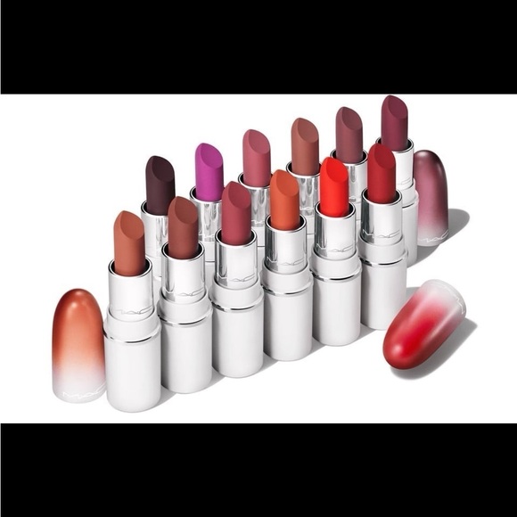 MAC Cosmetics Powder Kiss Lipstick in Flurry Fleur New 1.5g no box - Picture 9 of 11